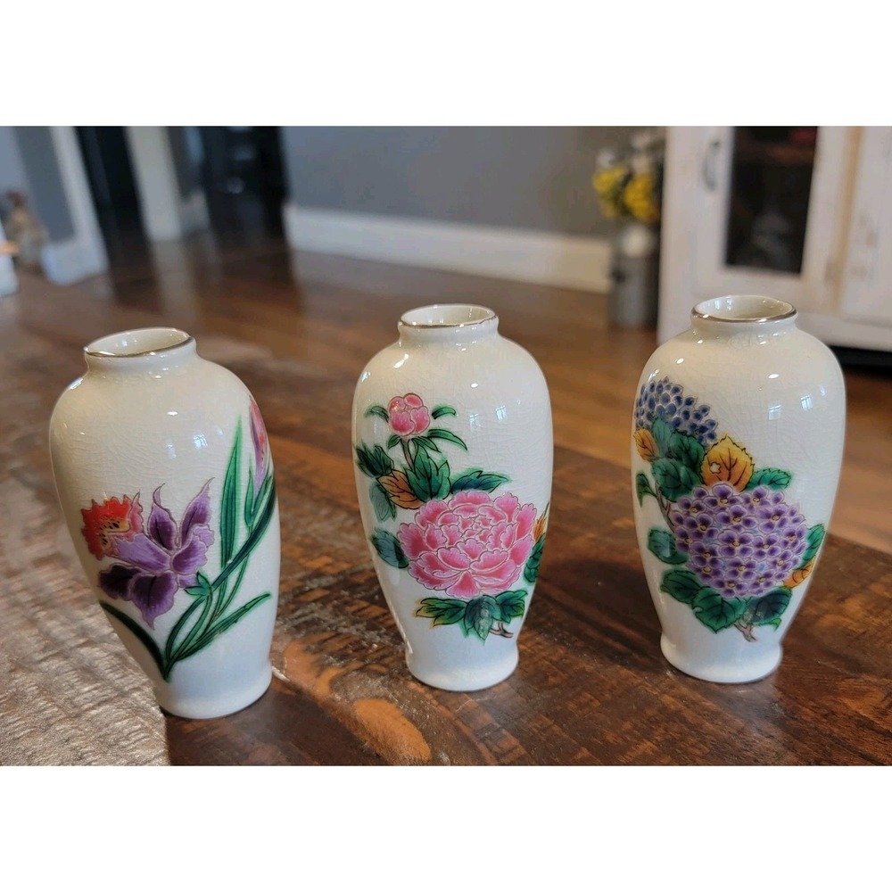 Lot of 3 Miniature Homco Oriental Style Vases 4" Tall